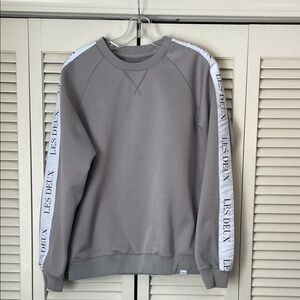 Les Deux copenhague Men's Sweatshirt Sz S gray w/ white label on sleeves